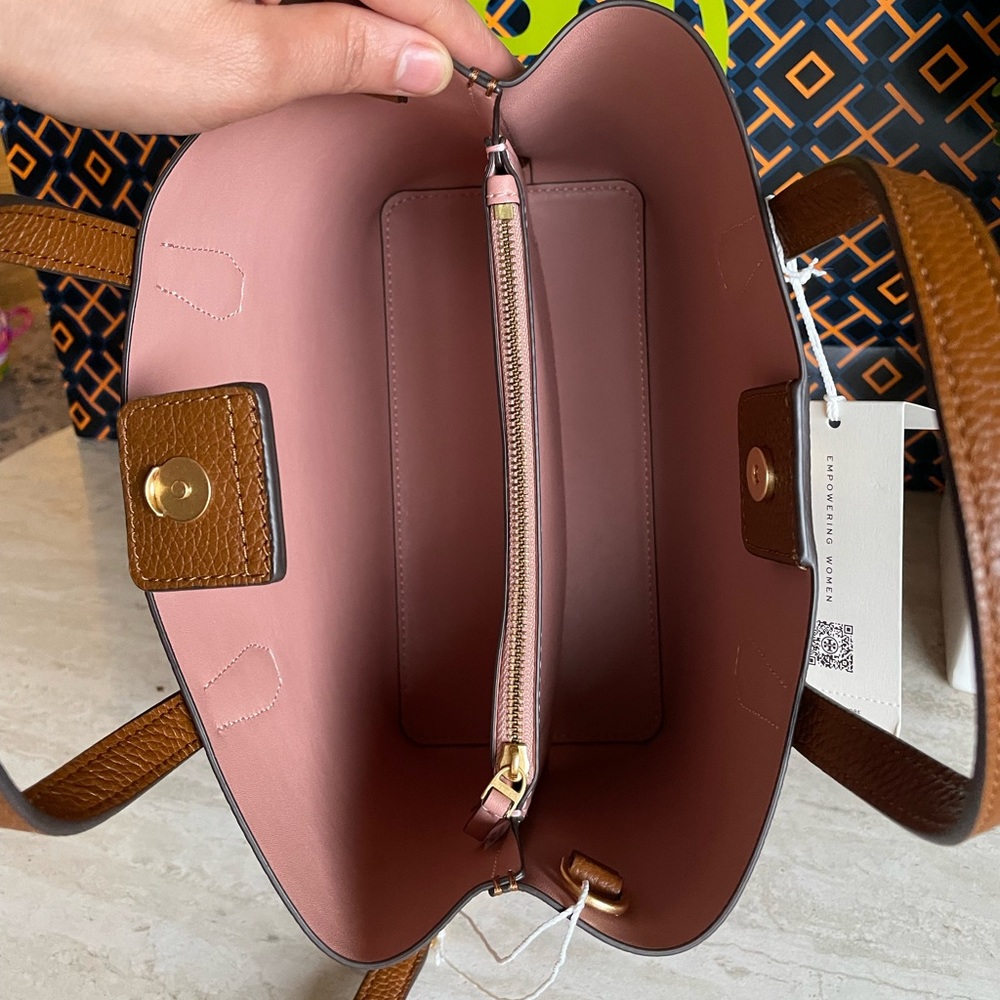 New , tory burch blake small tote - Picture 4 of 14